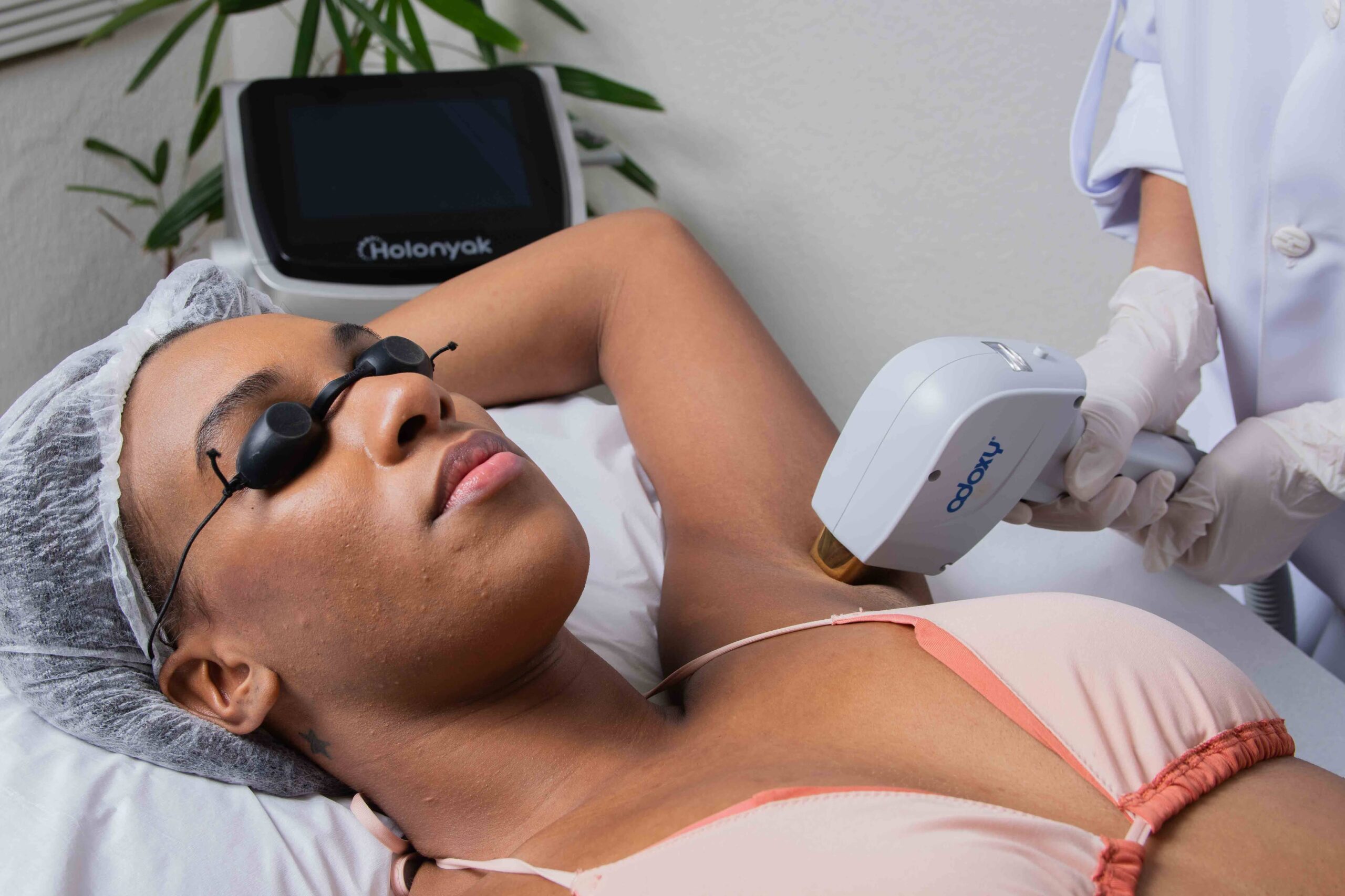 Holonyak: a revolução da depilação a LED que você precisa conhecer
